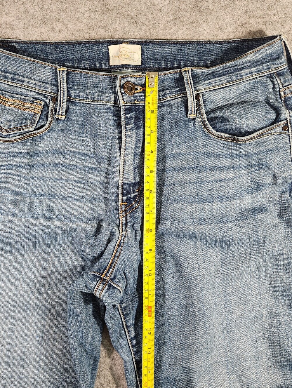 Levi's 515 Light Blue Cropped Capri Women's Jeans with Rolled Cuffs Size 10 - Picture 7 of 11